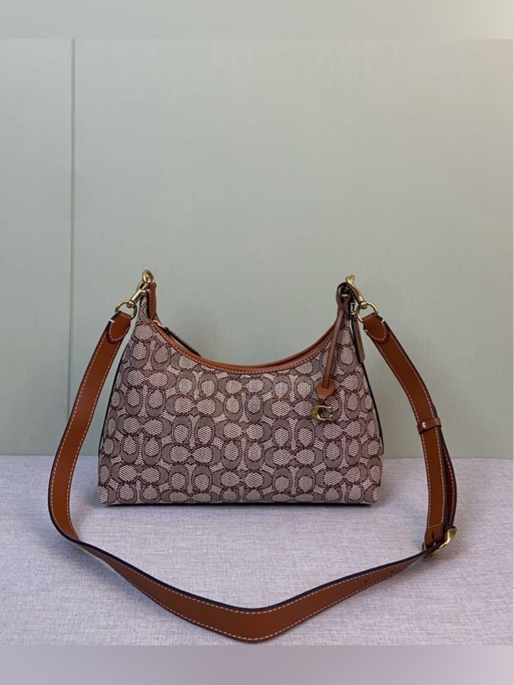 COACH Juliet shoulder bag in signature textile jacquard Cocoa - Picture 2 of 7